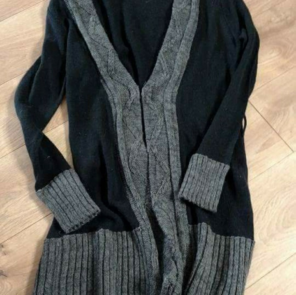 Long cardigan wool sweater